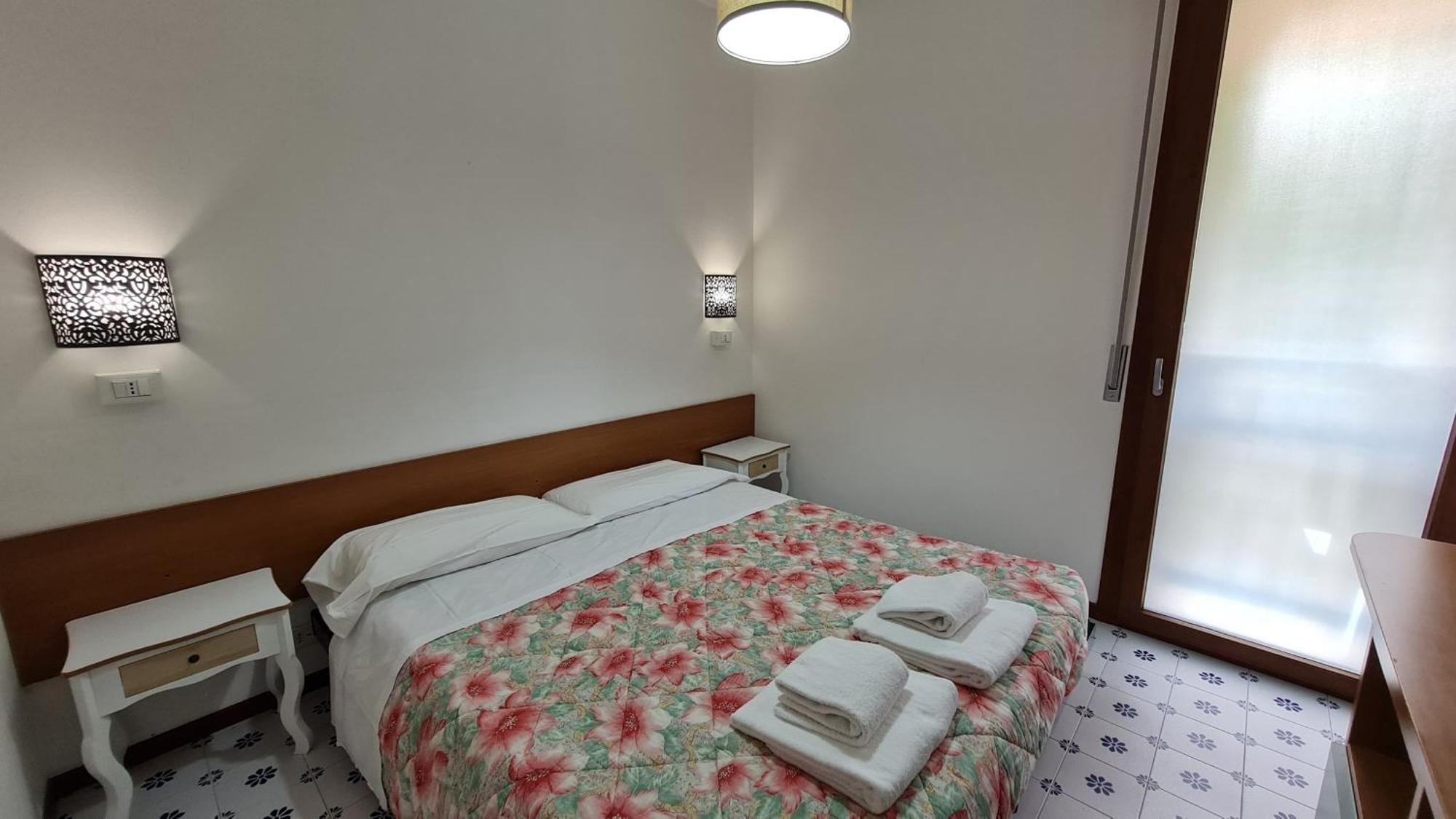 Panorama Apartment Peschiera Peschiera del Garda Buitenkant foto