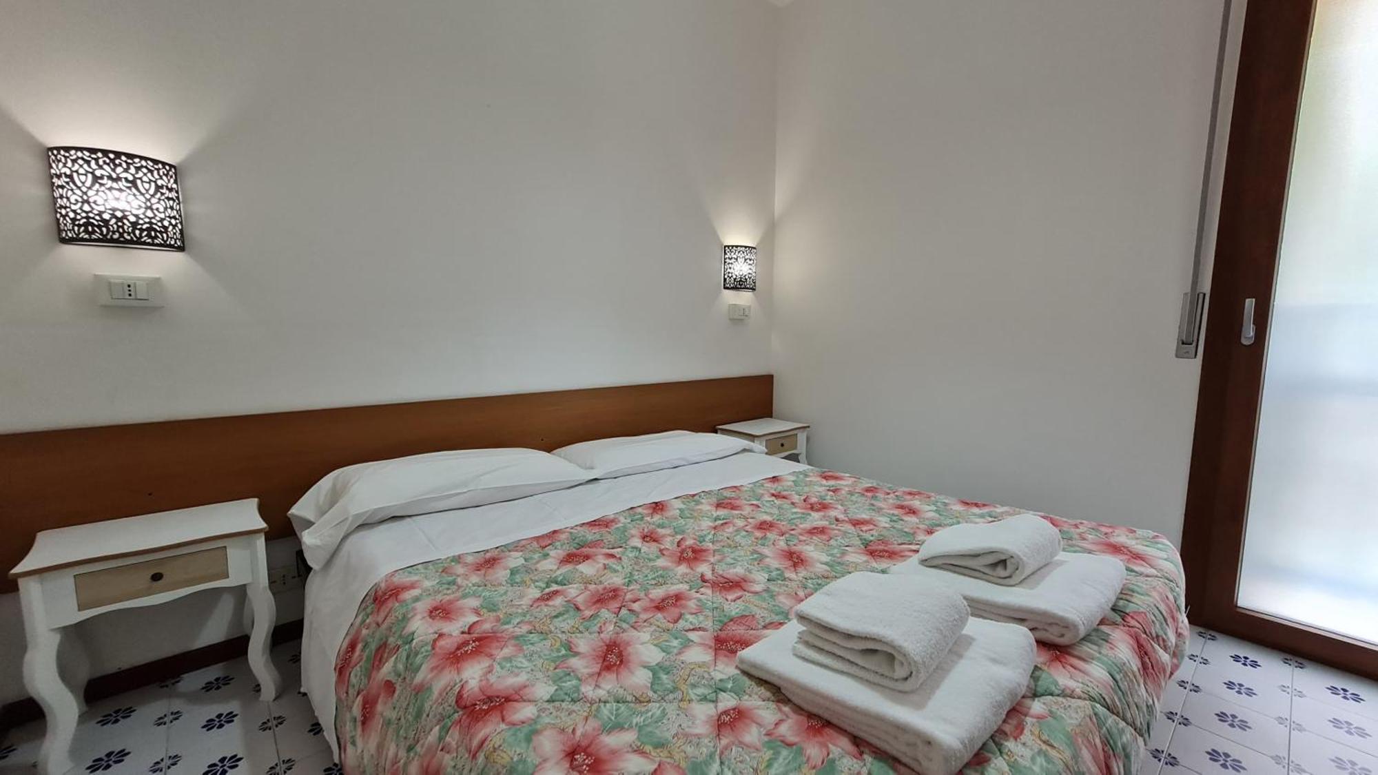 Panorama Apartment Peschiera Peschiera del Garda Buitenkant foto